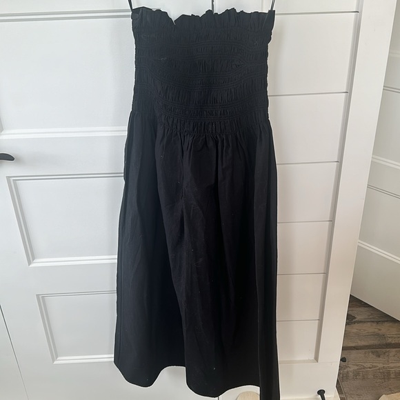HM black smocked midi dress size small - Picture 3 of 4